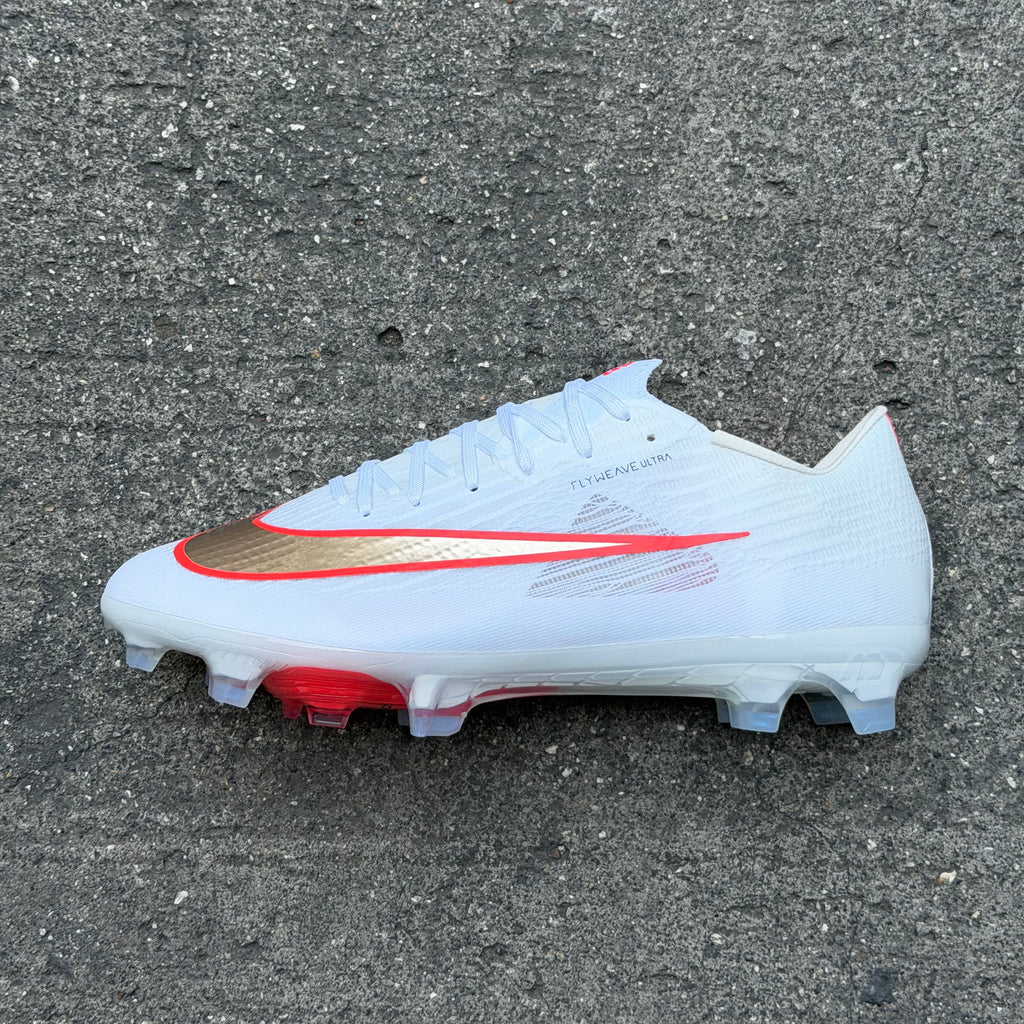 NIKE SUPERFLY 11 ELITE FG "BREAK 'EM WHITE"