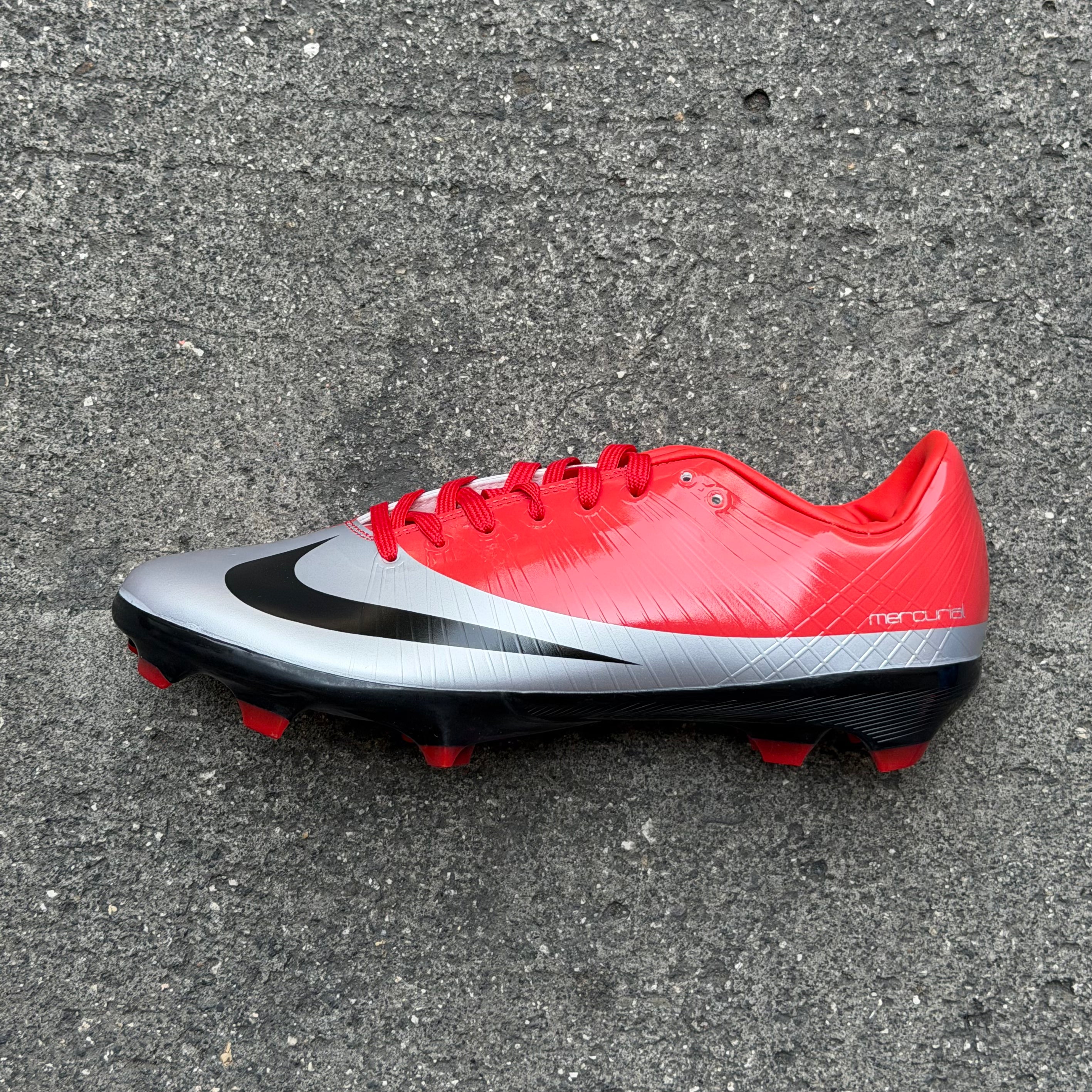 NIKE SUPERFLY 1 RGN ELITE FG CR7 "RED METALLIC"