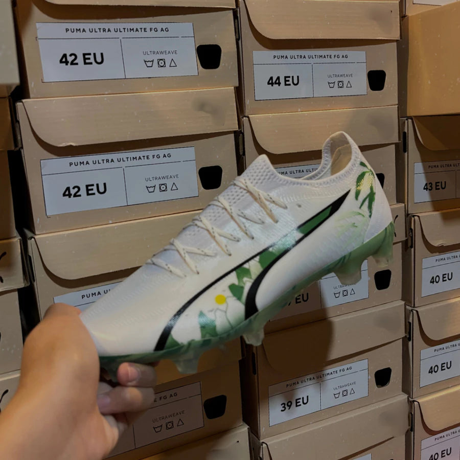 PUMA ULTRA-ULTIMATE FOOTBALL BOOTS FG